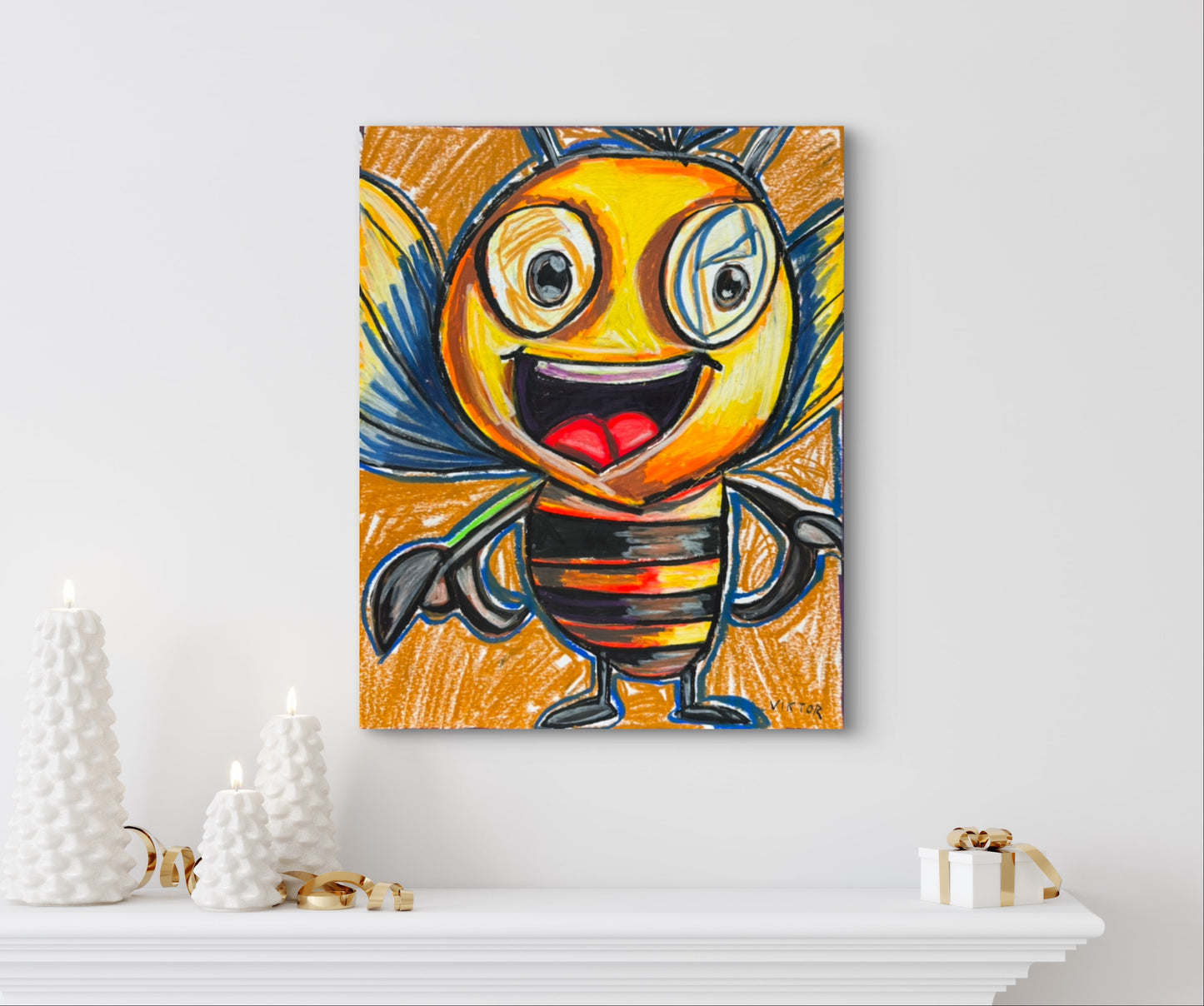 The Cute Bee - Art Prints